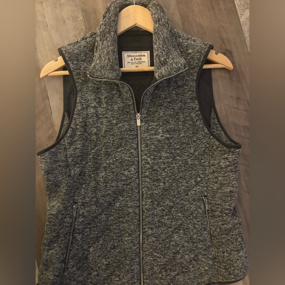Abercrombie & Fitch Vest - Picture 3 of 7